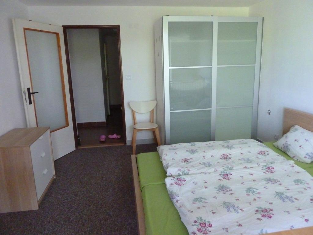 Ubytovani Vinohrady 73 Znojmo Bagian luar foto