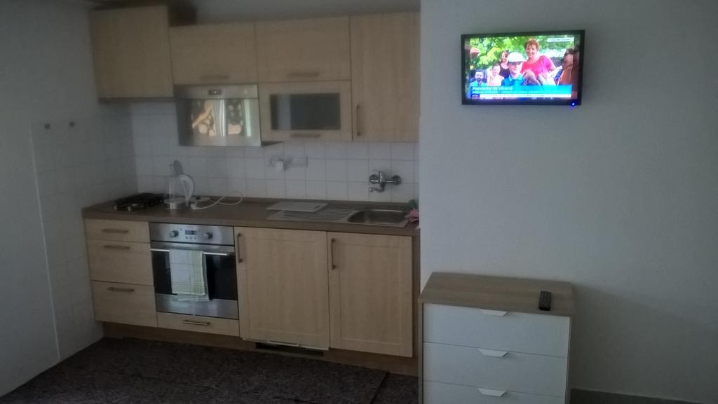 Ubytovani Vinohrady 73 Znojmo Bagian luar foto